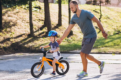 Ako a kedy naučiť deti bicyklovať?