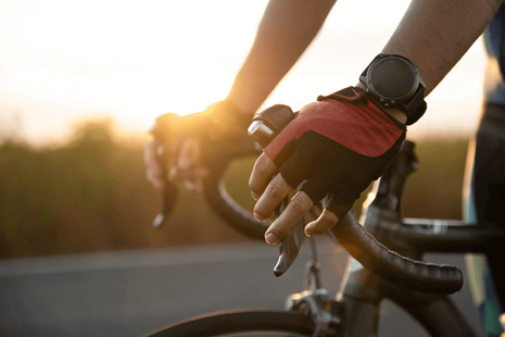 Cyklistické rukavice sú viac než len doplnok cyklistu.