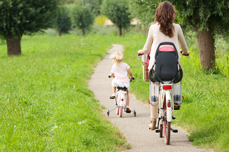 Každé dieťa by malo poznať základné pravidlá bicyklovania, poznáte ich aj vy?