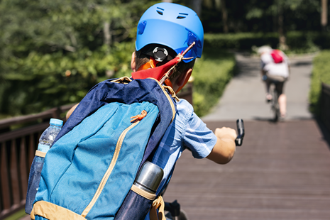 Ako bicyklovanie formuje šťastné detstvo